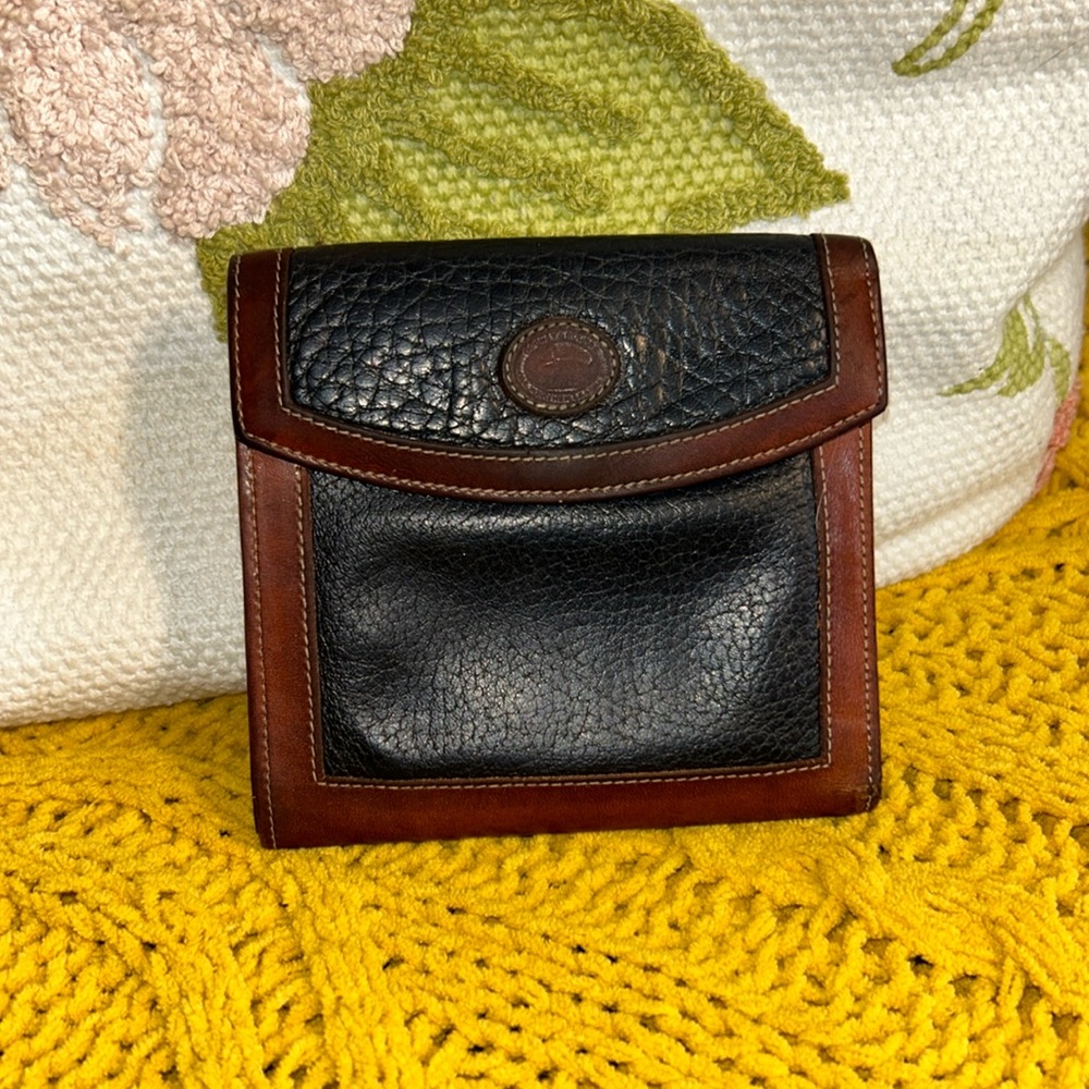 Vintage Dooney & Bourke Leather Wallet w Kisslock Change Section